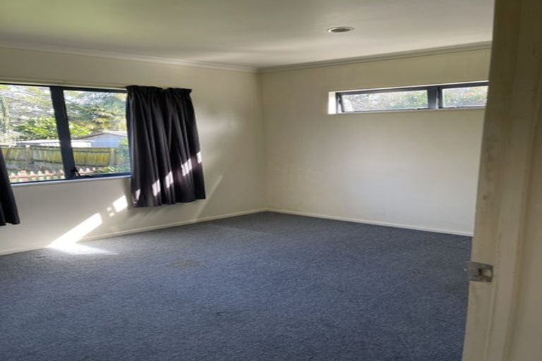 Photo of property in 6 Marlene Avenue, Te Atatu South, Auckland, 0610