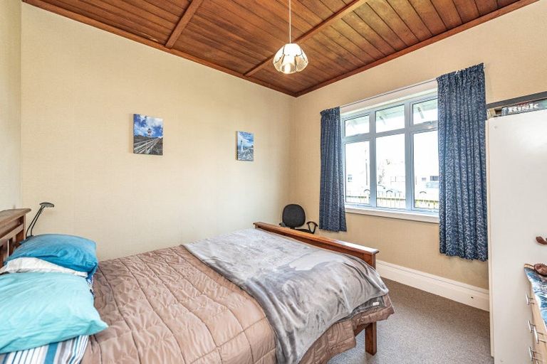 Photo of property in 54 Tawa Street, Gonville, Whanganui, 4501