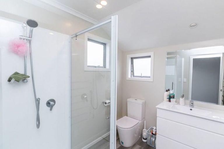 Photo of property in 12a Palmer Crescent, Silverstream, Upper Hutt, 5019