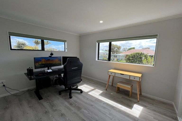 Photo of property in 28d Rogers Road, Manurewa, Auckland, 2102