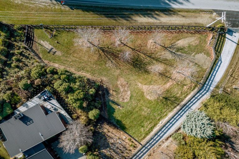 Photo of property in 22 Ballantyne Road, Wanaka, 9305