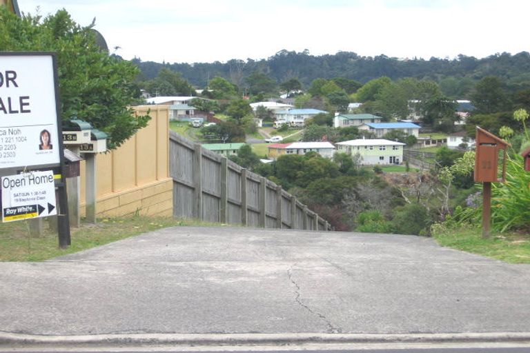 Photo of property in 2/13 Stephanie Close, Glenfield, Auckland, 0629