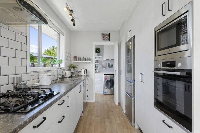 Photo of property in 2/62a Mackenzie Avenue, Woolston, Christchurch, 8023