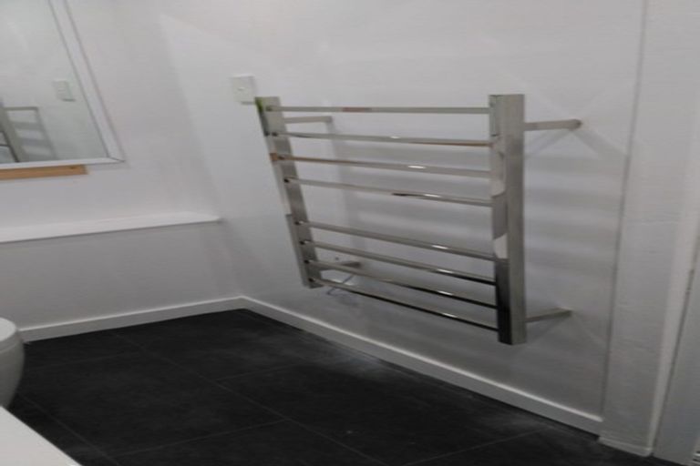 Photo of property in 61 Rolleston Street, Mount Cook, Wellington, 6021