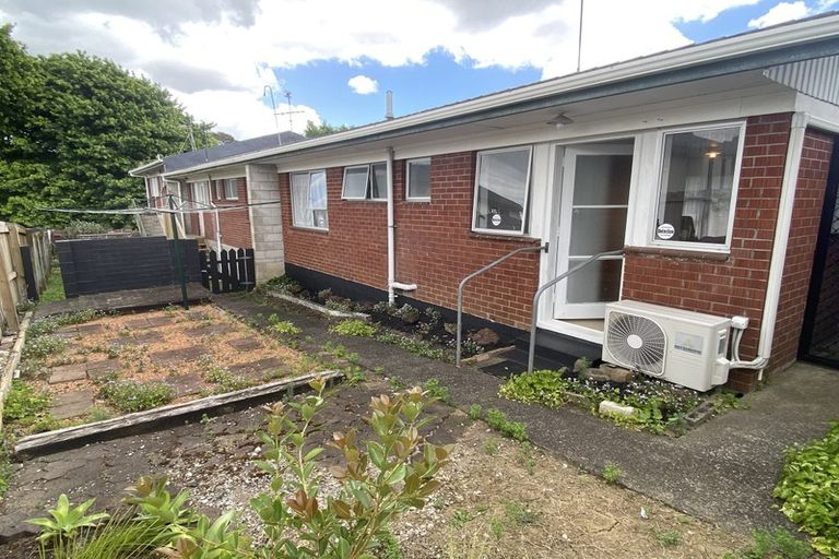 Photo of property in 2/26 James Road, Manurewa, Auckland, 2102
