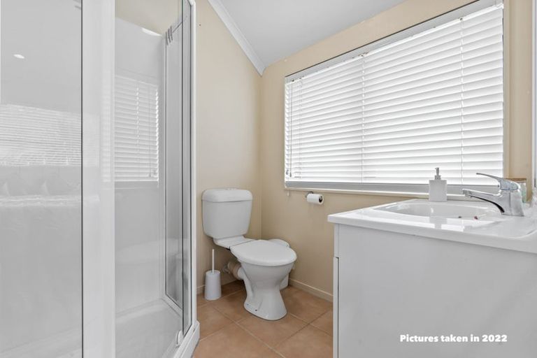 Photo of property in 31d Chieftain Rise, Goodwood Heights, Auckland, 2105