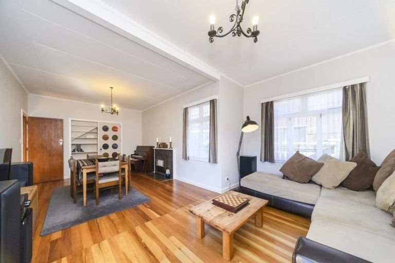Photo of property in 859 Main Street, Roslyn, Palmerston North, 4414