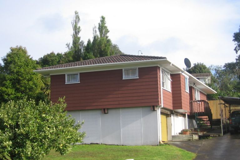 Photo of property in 73 Reynella Drive, Massey, Auckland, 0614