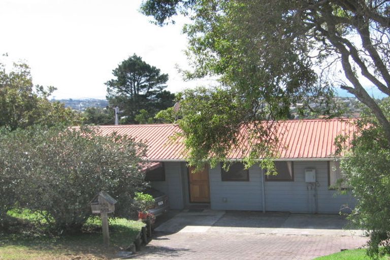 Photo of property in 551 East Coast Road, Browns Bay, Auckland, 0630