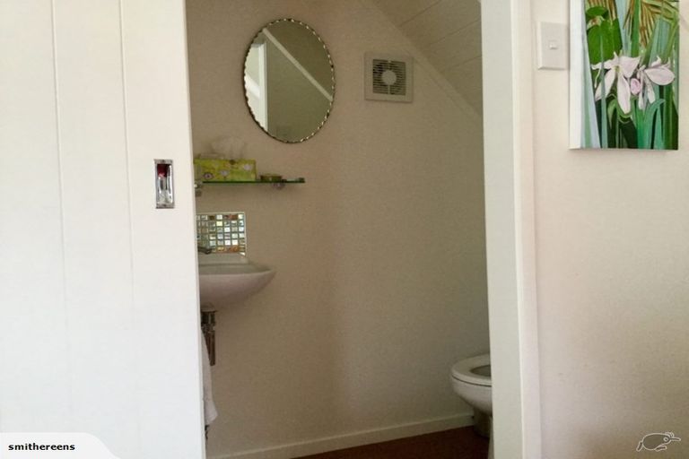 Photo of property in 27 Hastings Parade, Devonport, Auckland, 0624