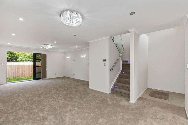 Photo of property in 79a Russell Road, Manurewa, Auckland, 2102