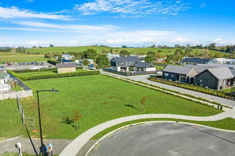 Photo of property in 18 Tiaki Lane, Matakana, 0985