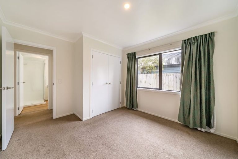 Photo of property in 75 Farmer Crescent, Taita, Lower Hutt, 5011