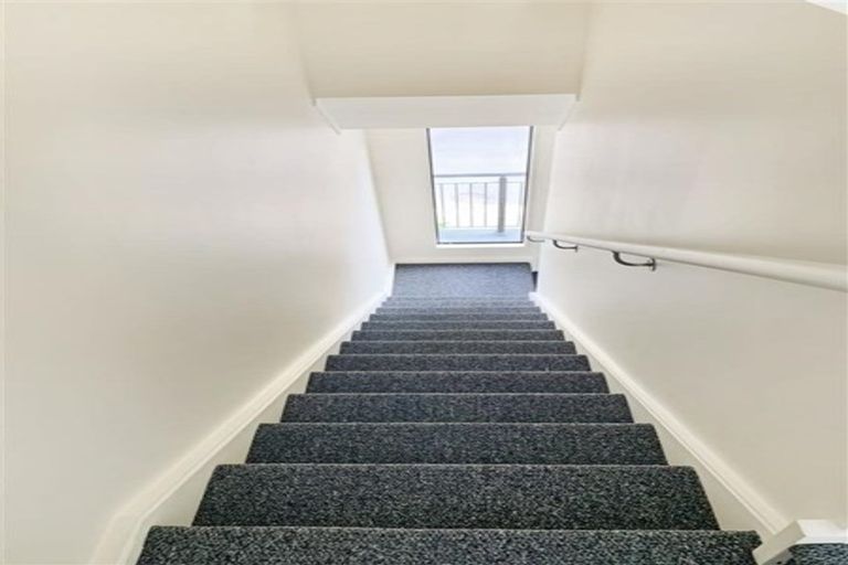 Photo of property in 6/8 Margan Avenue, New Lynn, Auckland, 0600