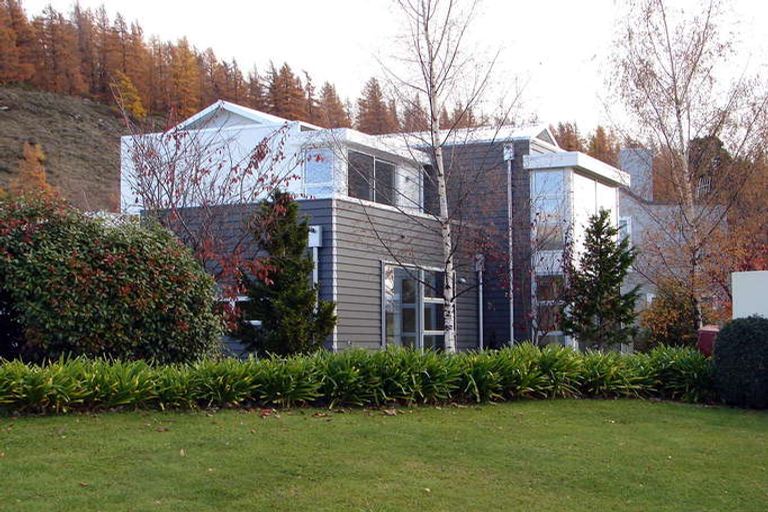 Photo of property in 9 Morrows Mead, Wanaka, 9305