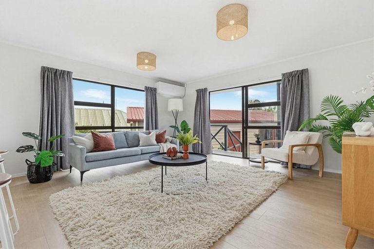 Photo of property in 169 Finlayson Avenue, Clendon Park, Auckland, 2103
