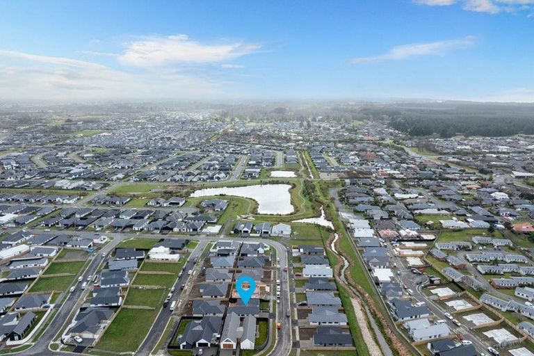 Photo of property in 34 Timara Crescent, Marshland, Christchurch, 8083