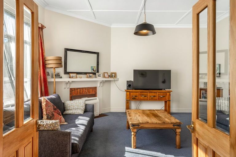 Photo of property in 35 College Street, College Estate, Whanganui, 4500