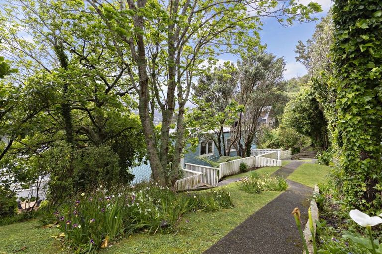 Photo of property in 16 Rutland Way, Wadestown, Wellington, 6012