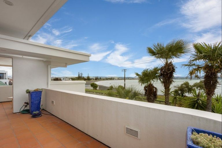 Photo of property in 14 Charles Street, Westshore, Napier, 4110