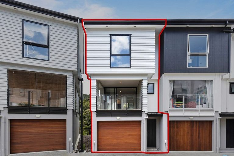 Photo of property in 72 Makamaka Lane, Albany Heights, Auckland, 0632