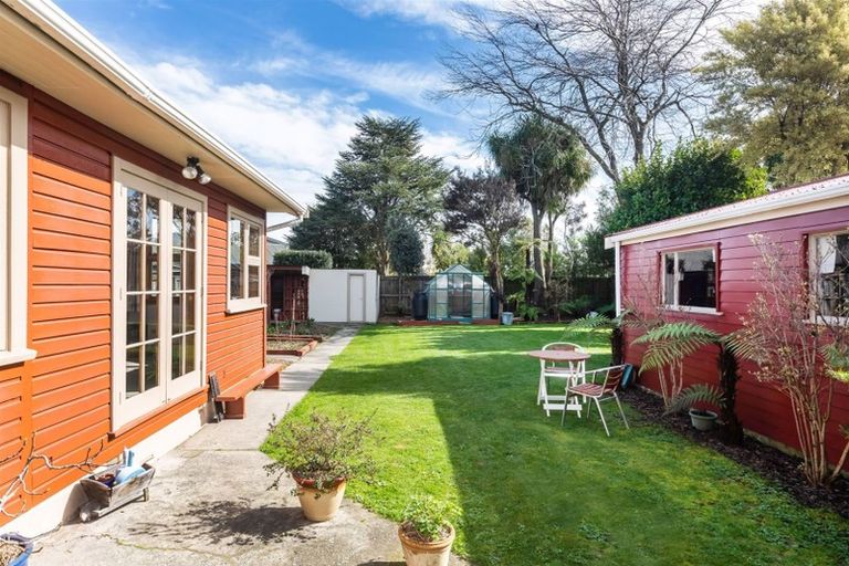 Photo of property in 43 Hillier Place, Spreydon, Christchurch, 8024