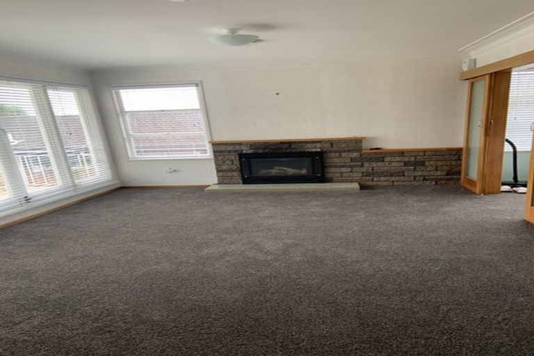 Photo of property in 43 Mason Street, New Lynn, Auckland, 0600