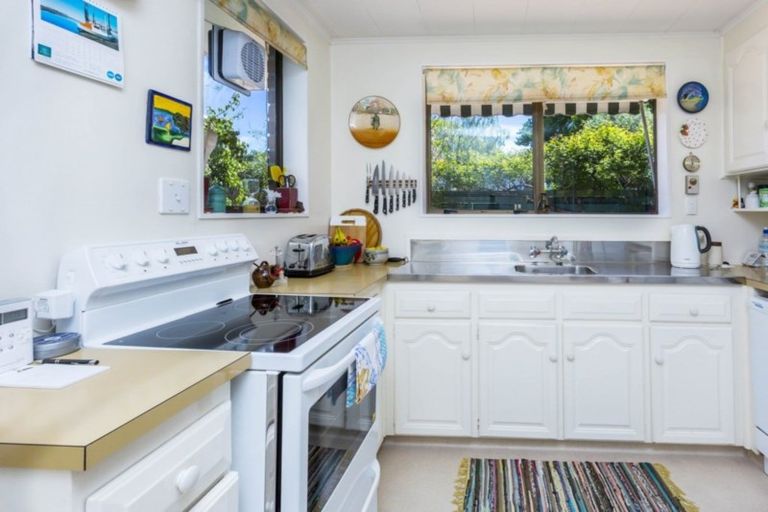 Photo of property in 4b Blundell Way, Heretaunga, Upper Hutt, 5018