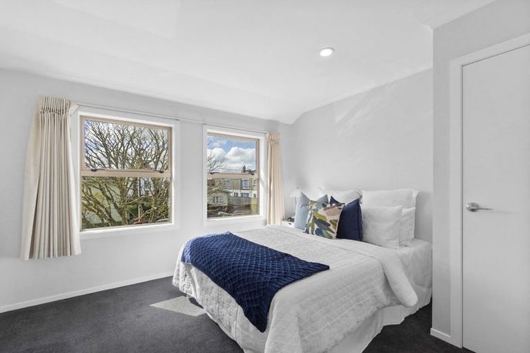 Photo of property in 2/52 Cook Street, Hamilton East, Hamilton, 3216