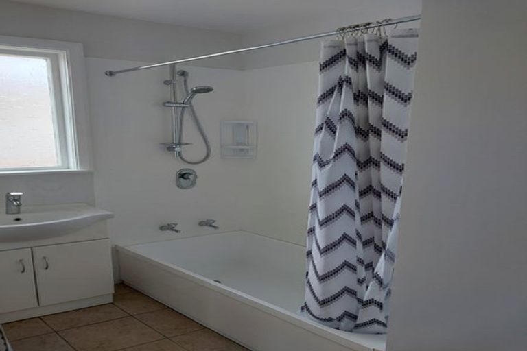 Photo of property in 12 Sheridan Crescent, Trentham, Upper Hutt, 5018