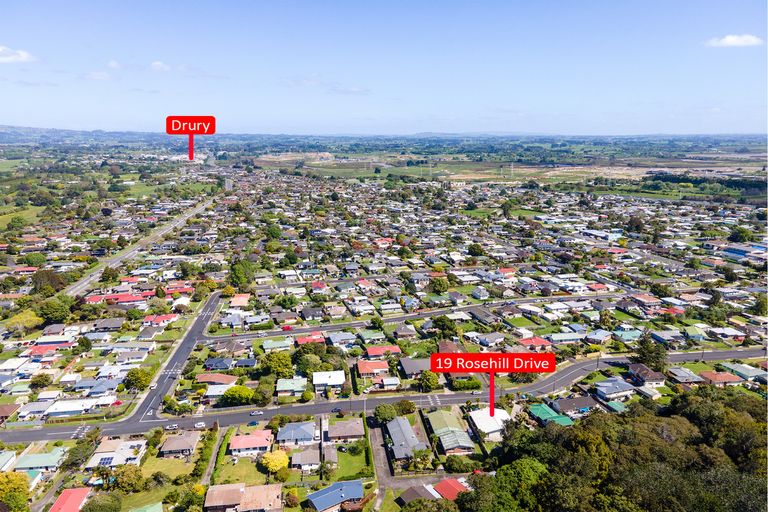 Photo of property in 19 Rosehill Drive, Rosehill, Papakura, 2113