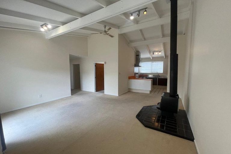 Photo of property in 2/40 Bodi Place, Te Atatu South, Auckland, 0610