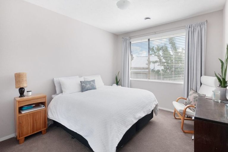 Photo of property in 5 Heathvale Place, Heathcote Valley, Christchurch, 8022