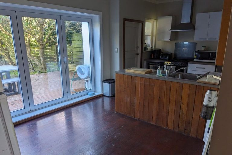 Photo of property in 30 Durham Crescent, Fairfield, Lower Hutt, 5011