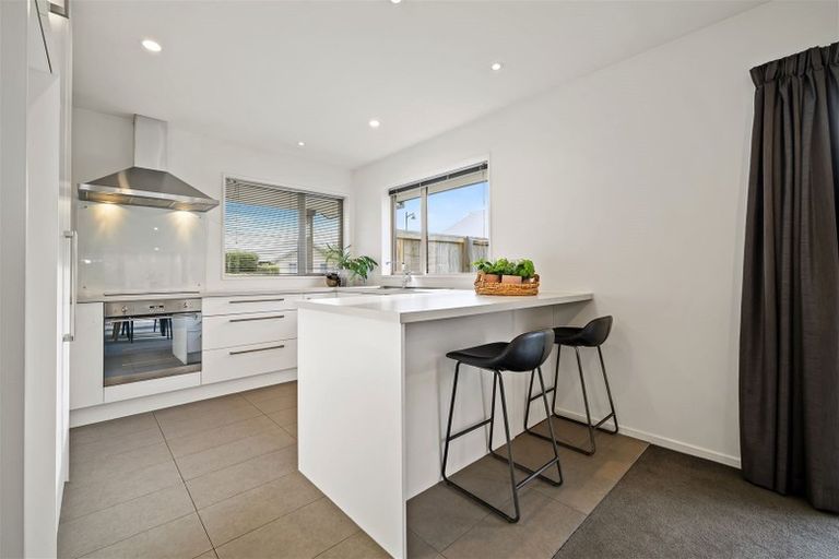 Photo of property in 4 Jefferson Close, Halswell, Christchurch, 8025