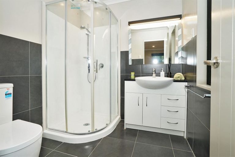 Photo of property in 2 Fasham Lane, Huntington, Hamilton, 3210