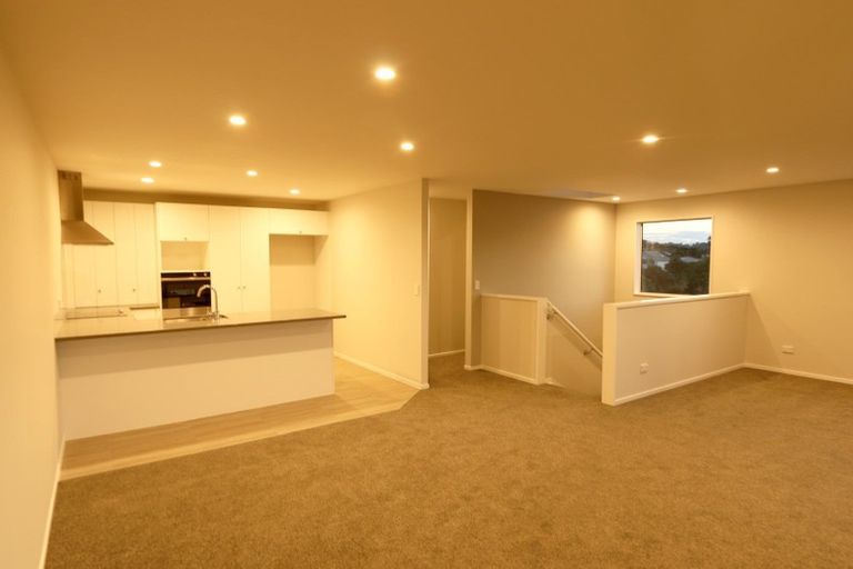 Photo of property in 5e Melia Place, Stanmore Bay, Whangaparaoa, 0932
