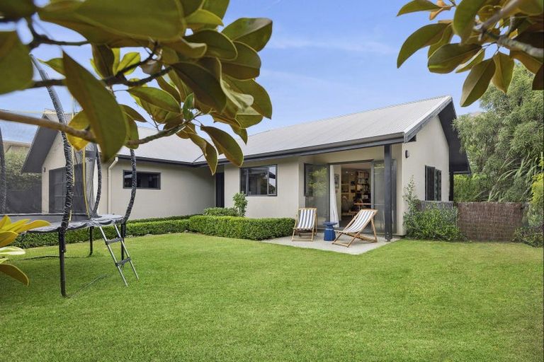Photo of property in 6 Hyland Street, Wanaka, 9305