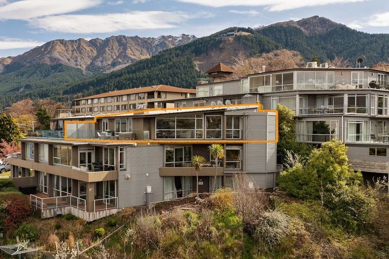 Photo of property in Rahiri Apartments, 8/23 Adelaide Street, Queenstown, 9300