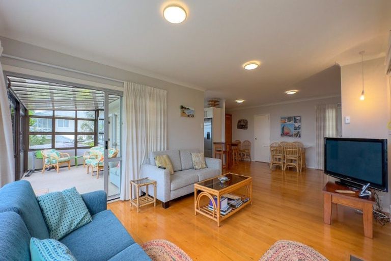 Photo of property in 107 Howard Road, Orere Point, Papakura, 2585