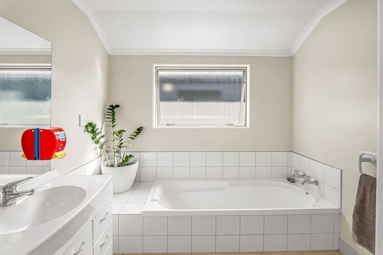 Photo of property in 705a Saint Aubyn Street West, Saint Leonards, Hastings, 4120