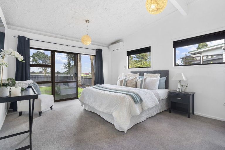 Photo of property in 1/23 Roys Road, Weymouth, Auckland, 2103