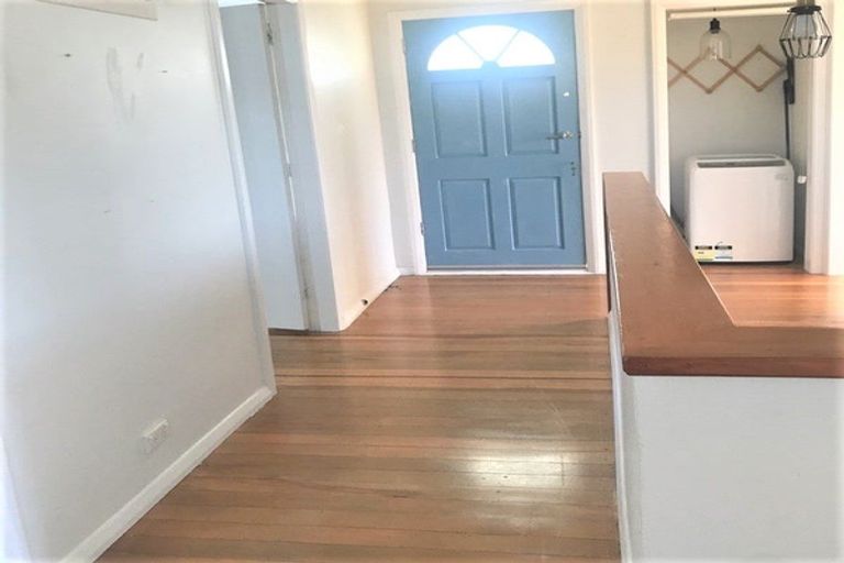 Photo of property in 40 Hindmarsh Street, Johnsonville, Wellington, 6037