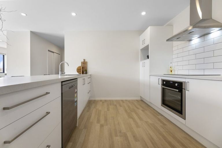 Photo of property in 100 Hagart-alexander Drive, Mosgiel, 9024