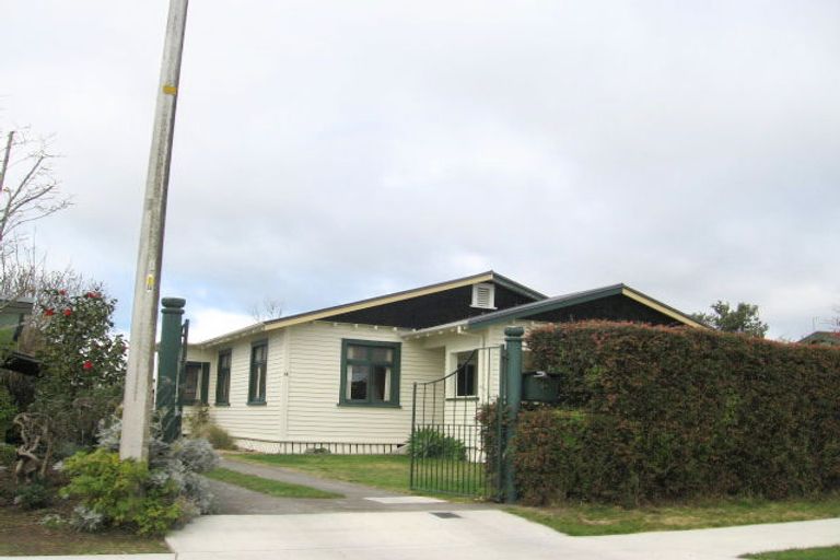 Photo of property in 14 Hammond Road, Taradale, Napier, 4112