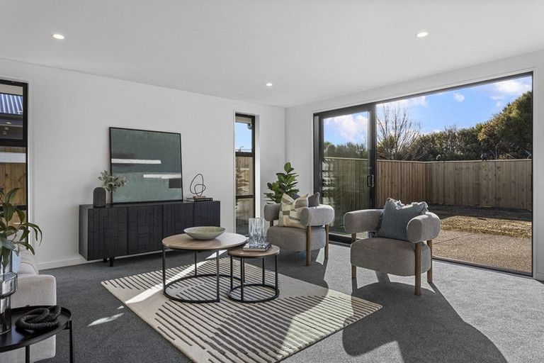 Photo of property in 43 Henshaw Street, Woodend, 7610