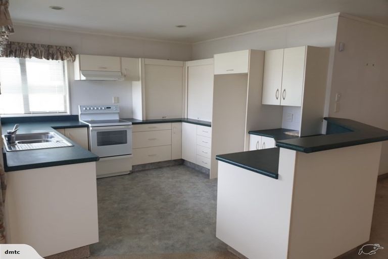 Photo of property in 100 Racecourse Road, Waiuku, 2123