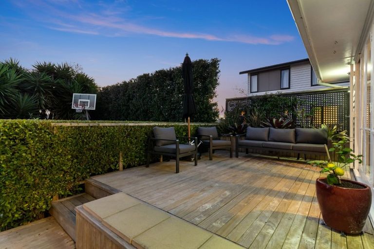 Photo of property in 69 Kervil Avenue, Te Atatu Peninsula, Auckland, 0610