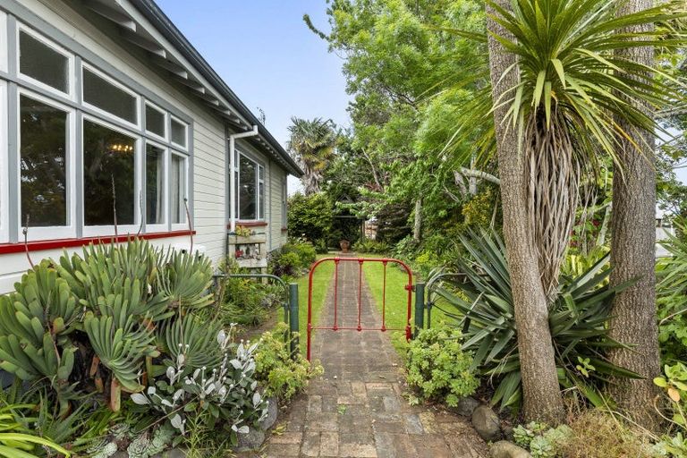 Photo of property in 263 Carrington Street, Vogeltown, New Plymouth, 4310