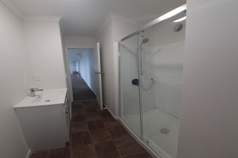 Photo of property in 31 Clifford Road, Johnsonville, Wellington, 6037